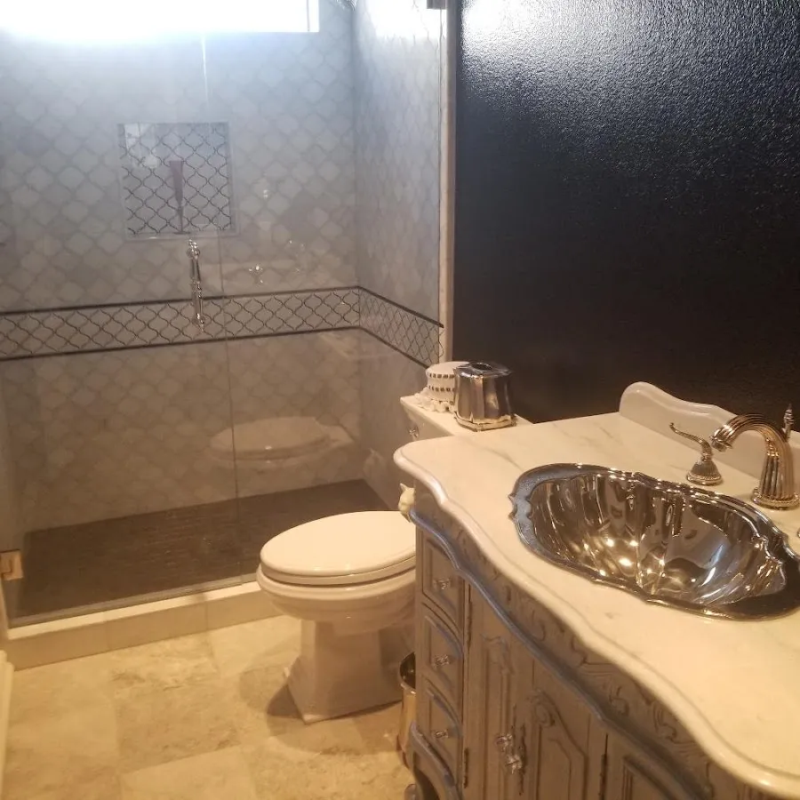 Professional plumbing work and bathroom remodeling in Madera Ranchos